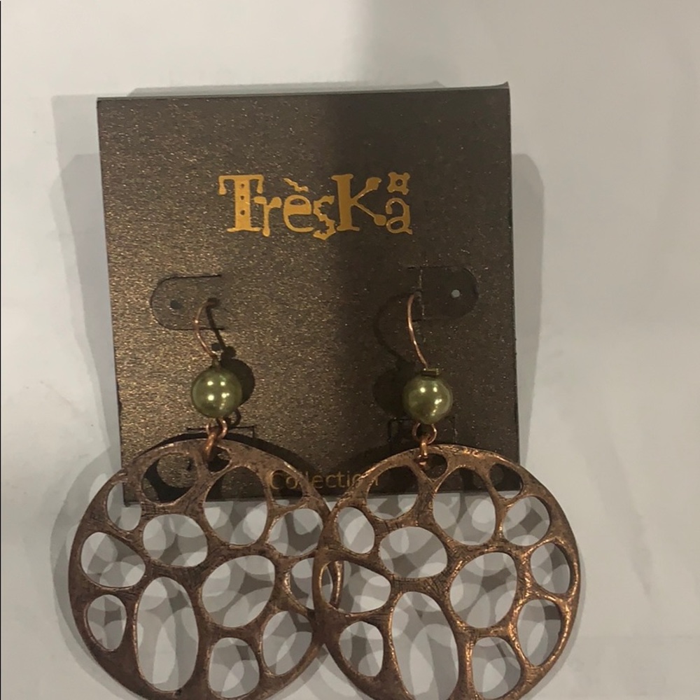Beautiful earrings brand new